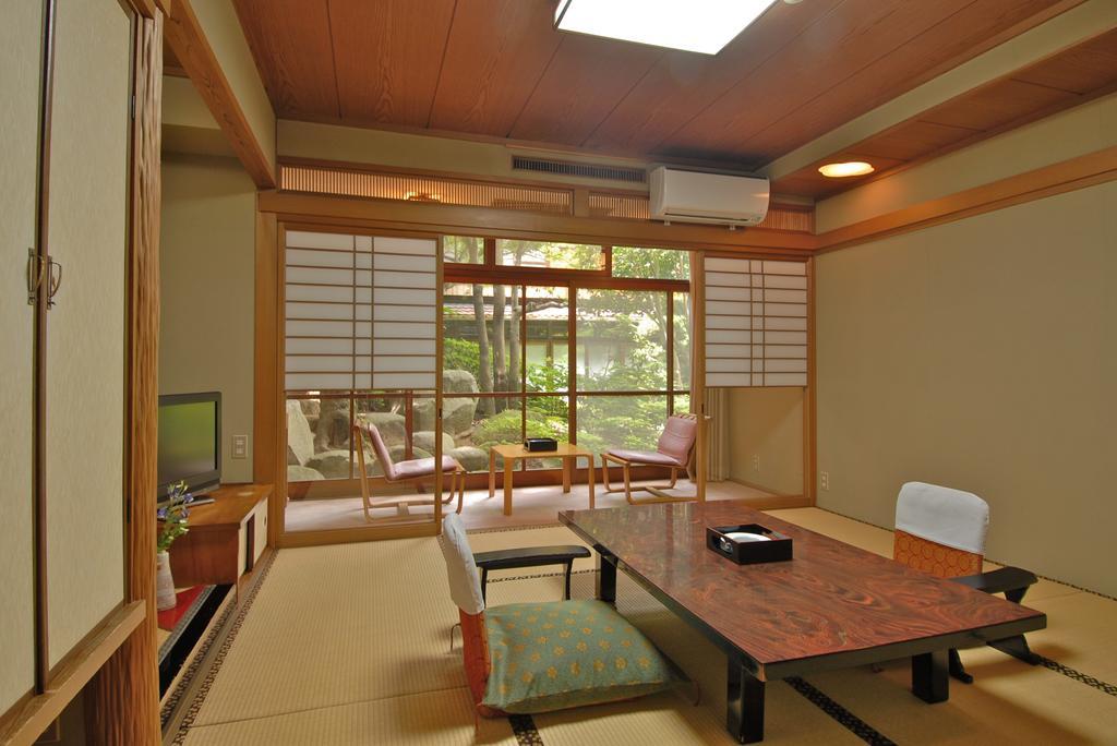 Tokiwa Yamaguchi Quarto foto